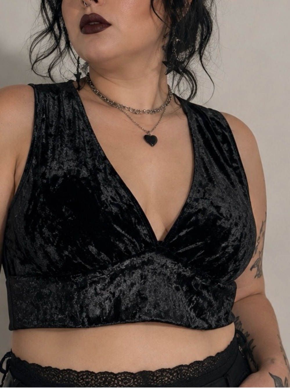 The Pretty Cult Black Crushed Velvet Look Deep V-Neck Crop Vest Top XL